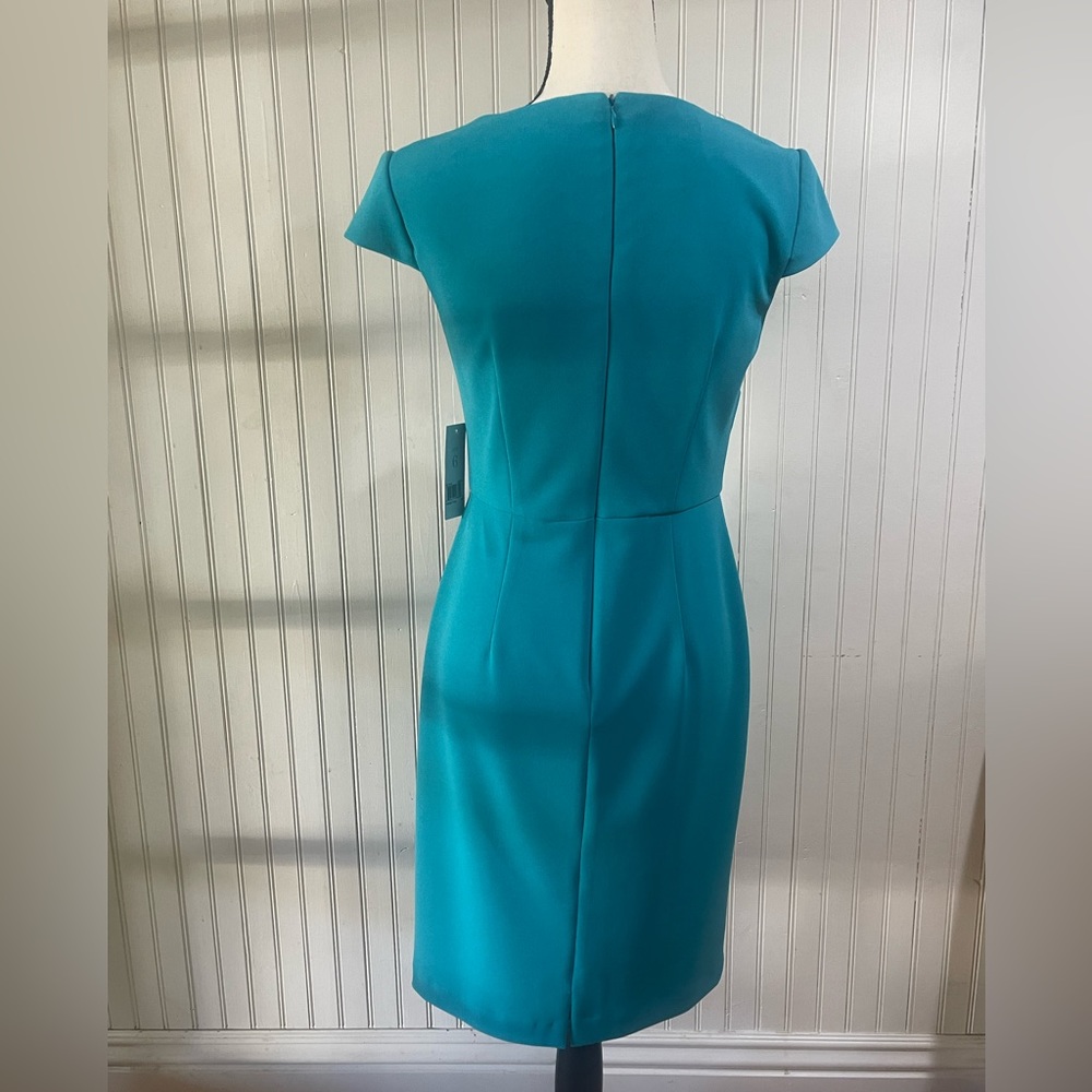 Donna Morgan NWT Teal Asymmetrical Neckline Dress size 6 - Picture 2 of 3